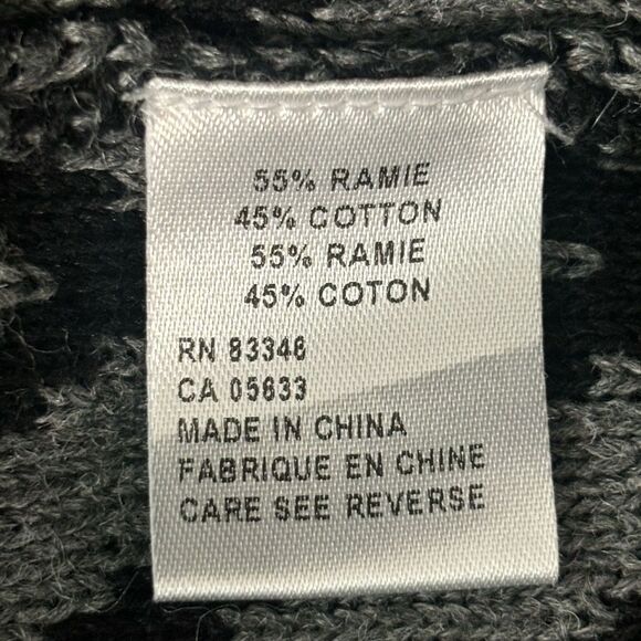 PBJ Sport Black Christmas Snowman Snowflakes Zippered Cardigan Sweater Sz Small - Picture 8 of 9